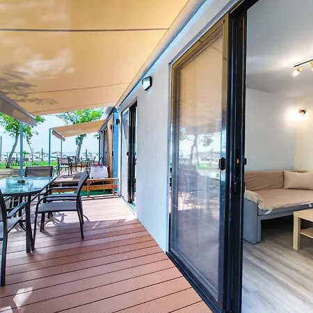 Holiday home In The Garden By The Sea