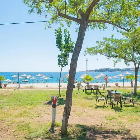 In The Garden By The Sea