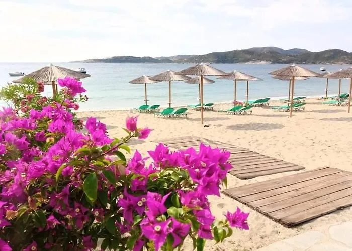 In The Garden By The Sea *